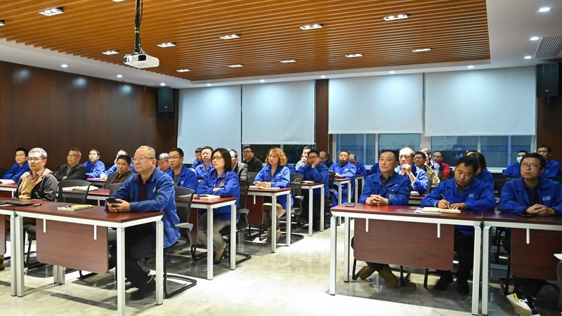 成人高考全日制与业余：两种学习模式的深度解析