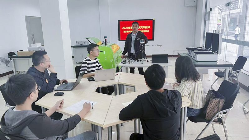 线上学电工去哪里报名